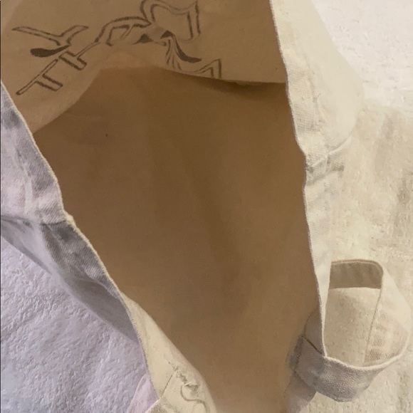 Tote - Picture 3 of 5